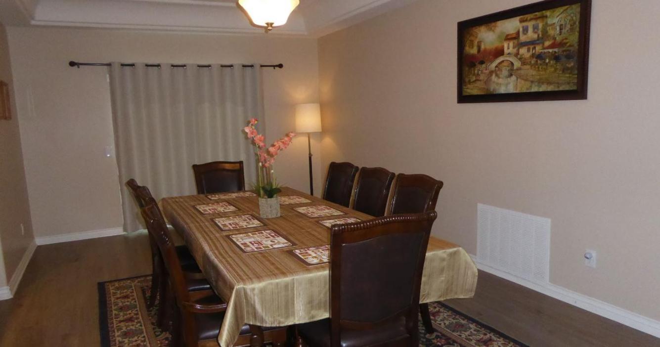 Mansion On The Hill Let 4 Rooms, 5Th Cost Extra Sage Екстериор снимка